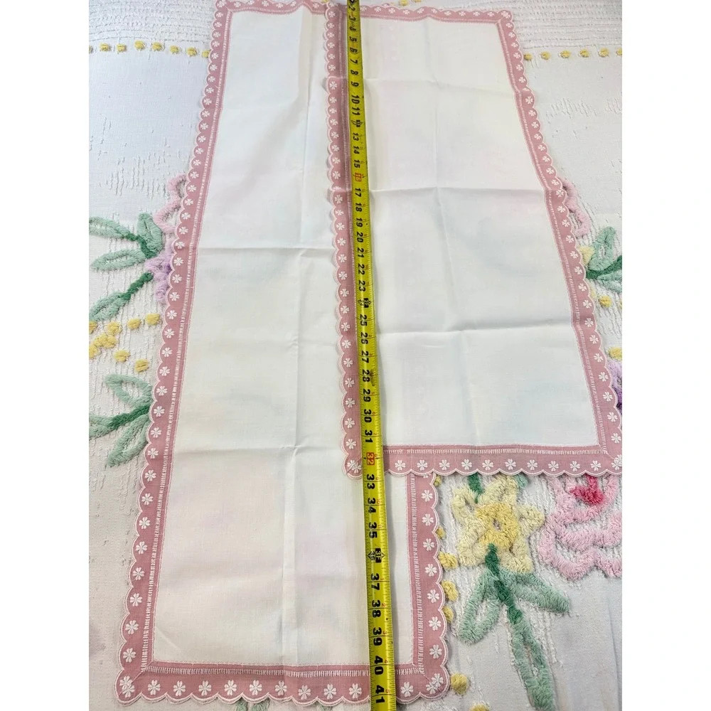 Vintage White Linen Table Runners Pink Scalloped Floral Embroidered Edge set 2